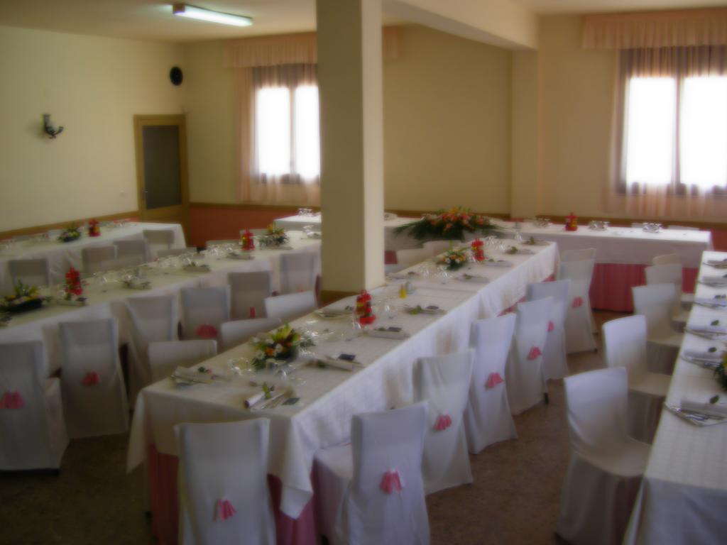 Hostal Roca Fayón المظهر الخارجي الصورة