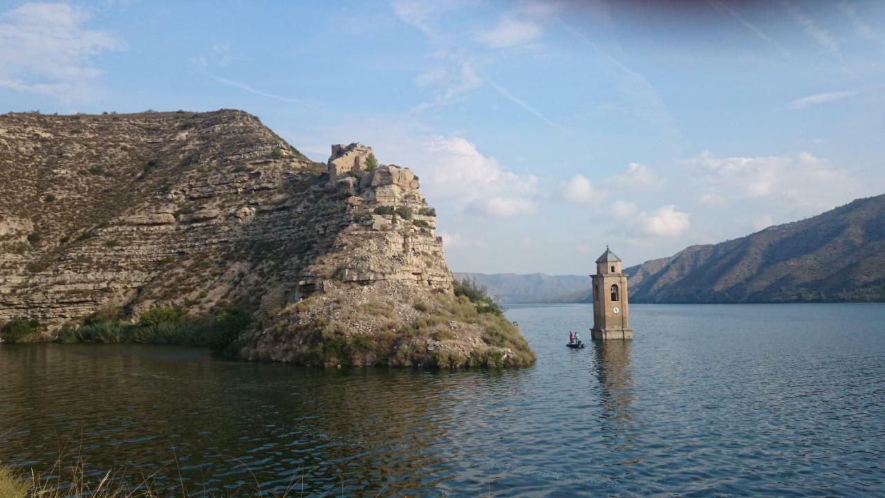 Hostal Roca Fayón المظهر الخارجي الصورة